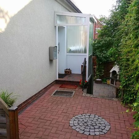 Privates Einzelzimmer Bei Der Weser-Ems-Halle Oldenburg Exterior photo